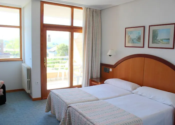 Residencia Miramar 3*